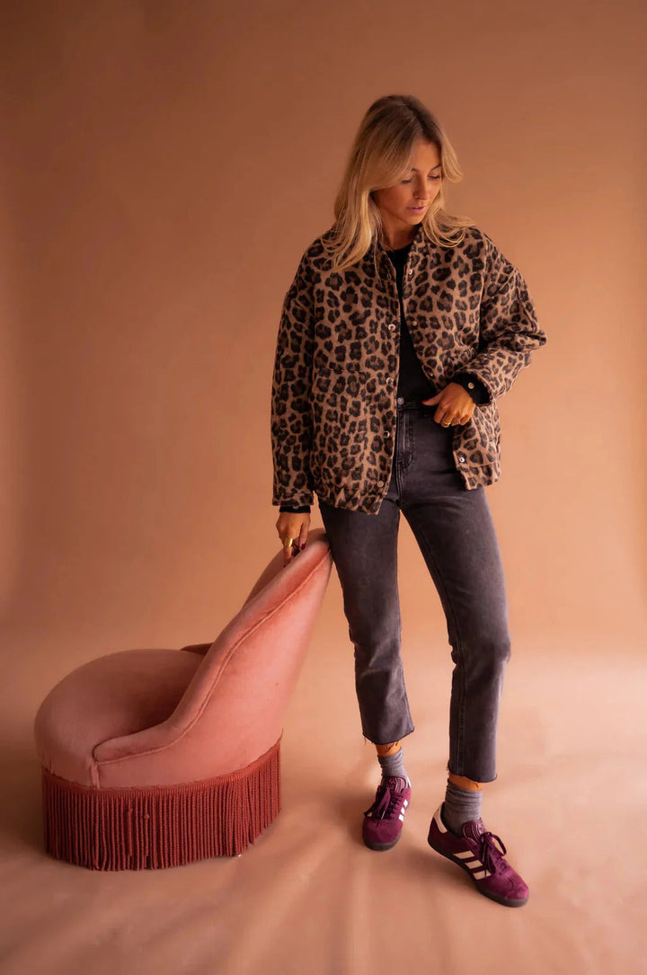 Kaia | Women’s Zip-Front Jacket in a Leopard Print